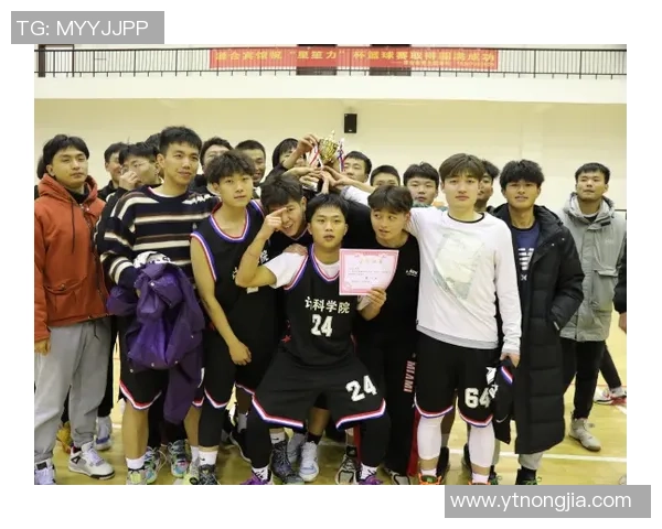 南京篮球队在冠军赛中的团队协作表现分析与评价