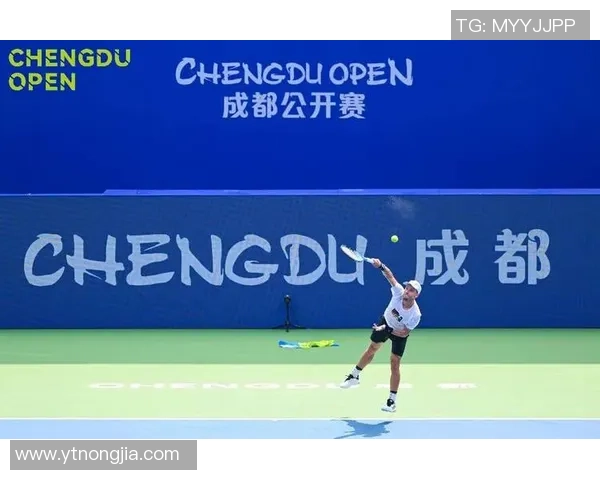 成都网球队在大师赛中的灵活性表现引发热议与思考
