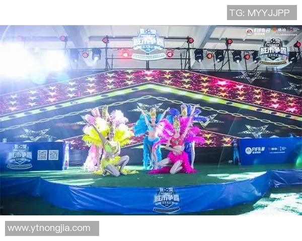 电竞世界中的足球明星模仿秀引发热潮玩家们的创意与激情交融